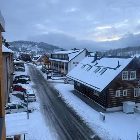 U Skiarealu Modra Hvezda Lägenhet
